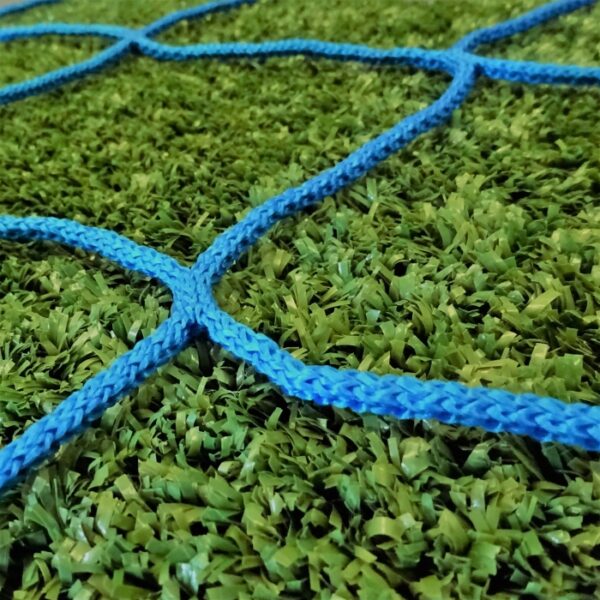 9v9 - 16ft x 7ft - Royal Blue 4mm Heavy Duty Goal Net - Image 2